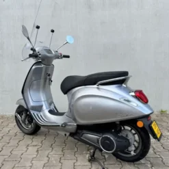 BTW-voertuig Vespa Elettrica Grey/Black DXF-40-F