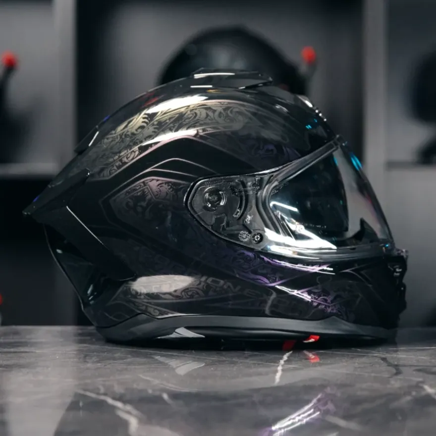 Scorpion EXO-1500 Fantasy Black Chameleon