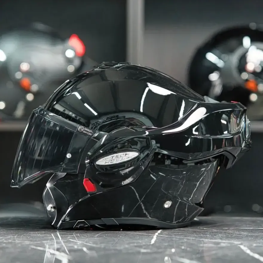 Scorpion Exo-Tech Evo Glossy Black