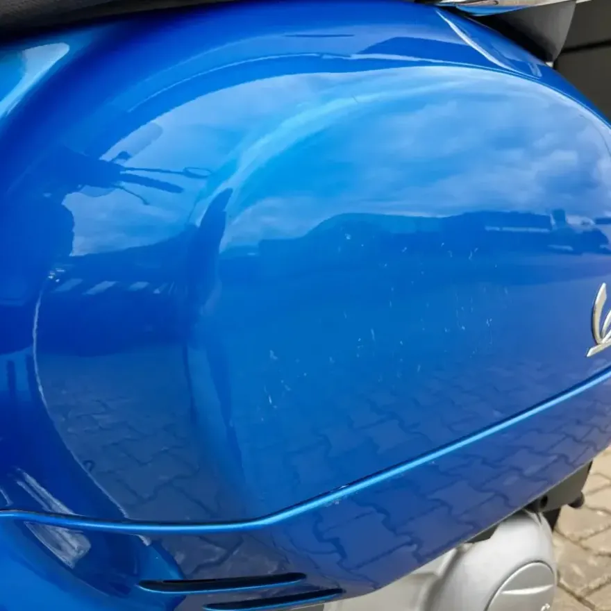 SOLD BTW-voertuig Vespa GTS300 blauw 87-MG-PF