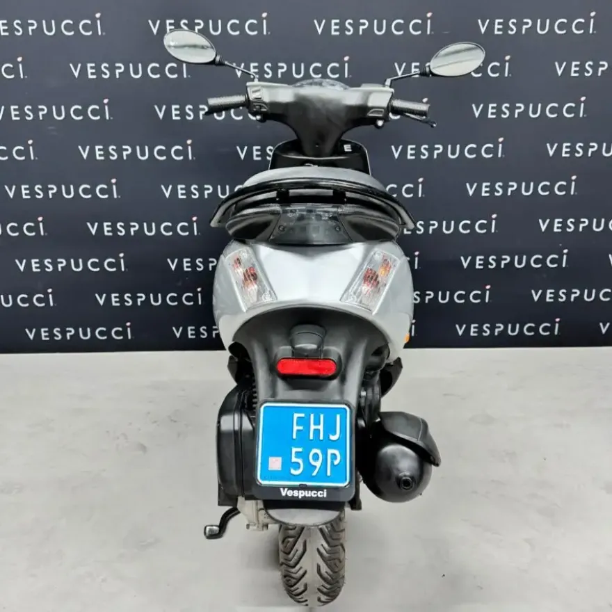 SOLD PIAGGIO Zip FHJ-59-P