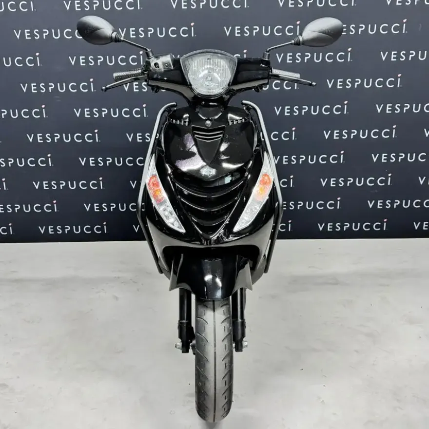 SOLD PIAGGIO Zip FHJ-57-P