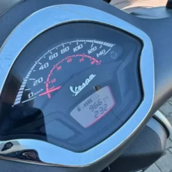 SOLD Vespa GTS300 71-MK-PP