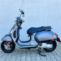 SOLD Vespa GTS300 71-MK-PP