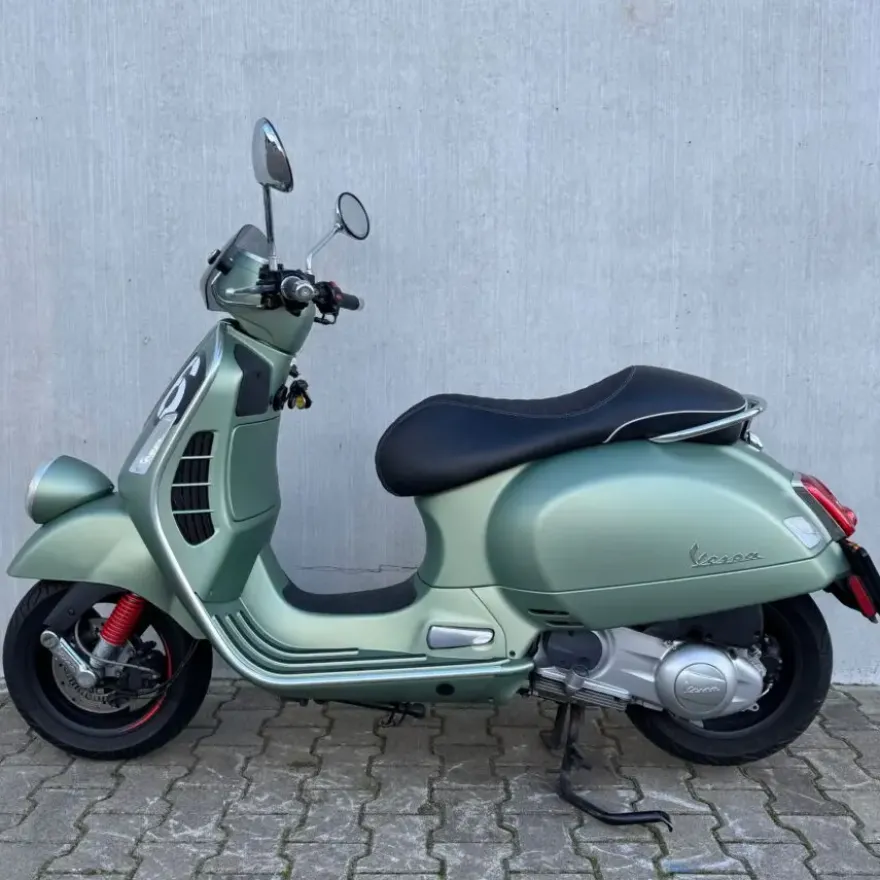 SOLD Vespa GTV300 82-MJ-GG Marge