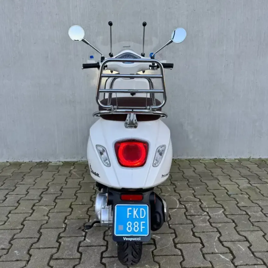 SOLD Vespa Primavera Bianco Innocente FKD-88-F