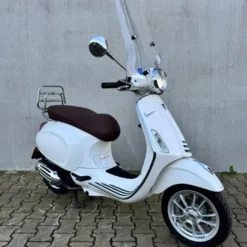 SOLD Vespa Primavera Bianco Innocente FKD-88-F