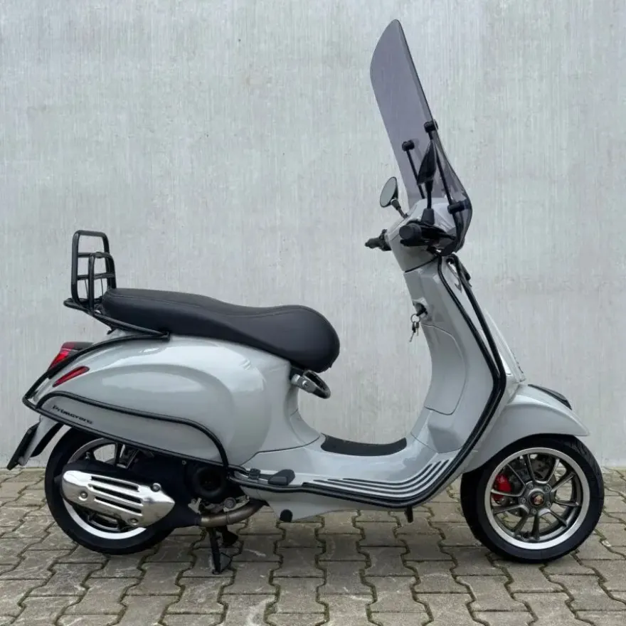 SOLD Vespa Primavera Custom Chalk Grey/Krijt Grijs FFD-48-F