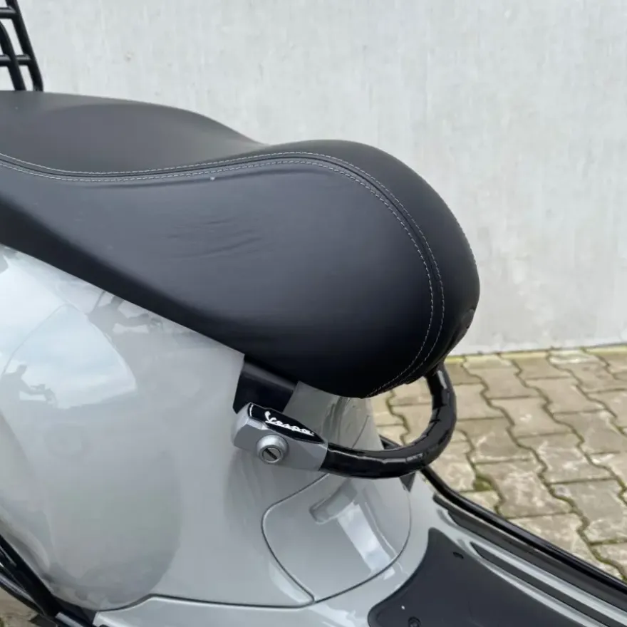 SOLD Vespa Primavera Custom Chalk Grey/Krijt Grijs FFD-48-F