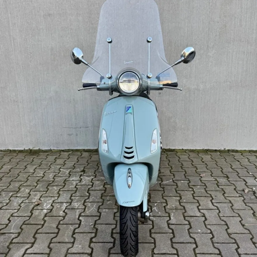 SOLD Vespa Primavera Ice Blue FHF-24-X
