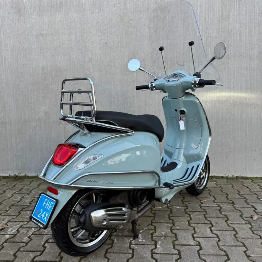 SOLD Vespa Primavera Ice Blue FHF-24-X