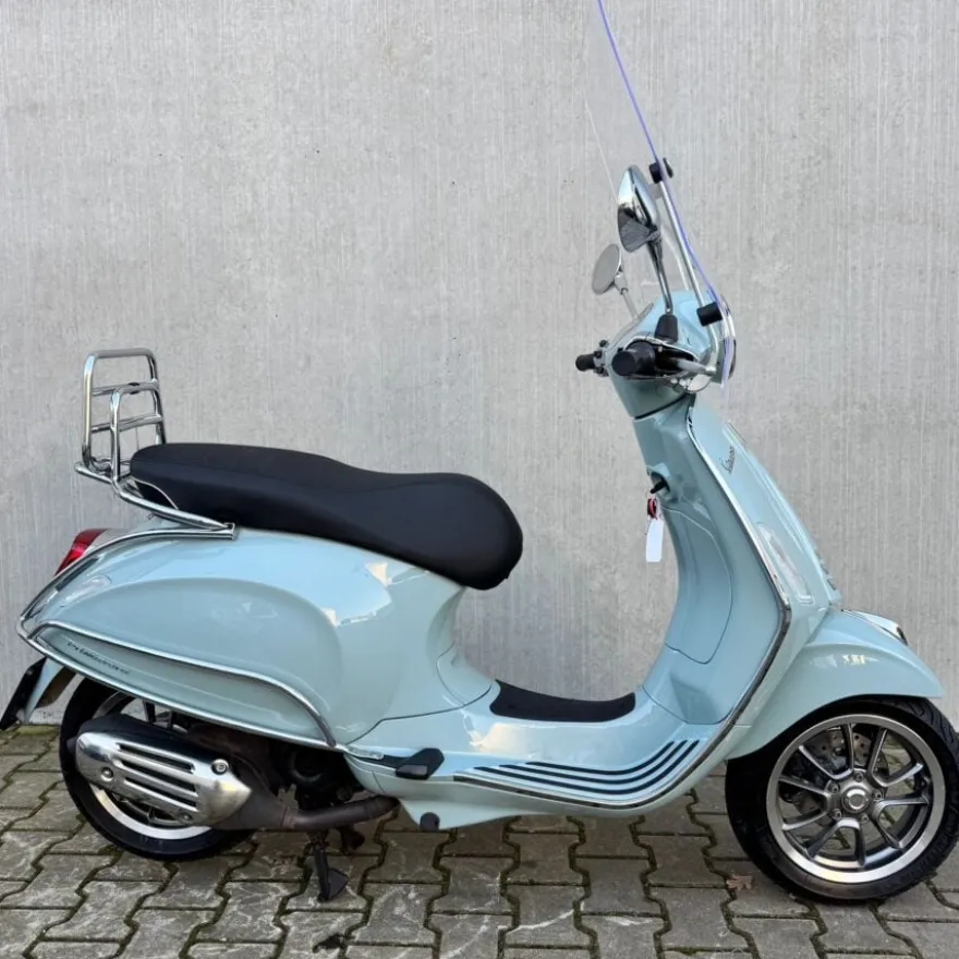SOLD Vespa Primavera Ice Blue FHF-24-X