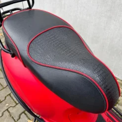 SOLD Vespa Primavera Mat Rood DRN-12-L