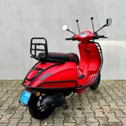 SOLD Vespa Primavera Mat Rood DRN-12-L
