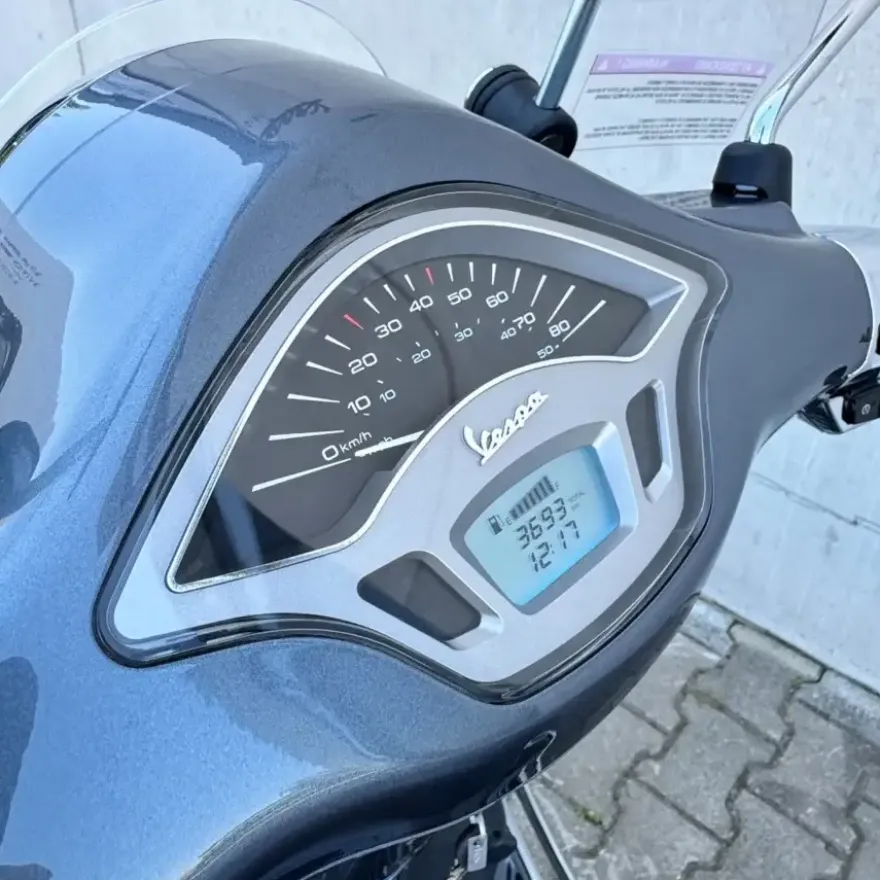 SOLD Vespa Primavera Touring Grigio FJG-09-H