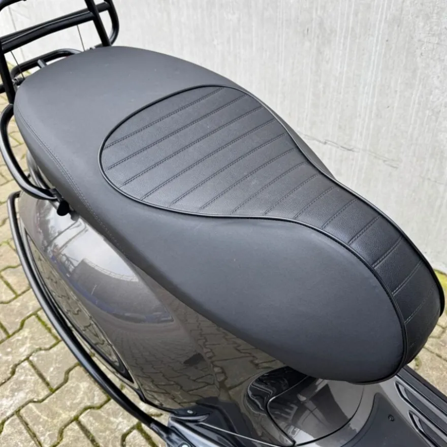 SOLD Vespa Sprint Agaat Grijs FKF-34-L