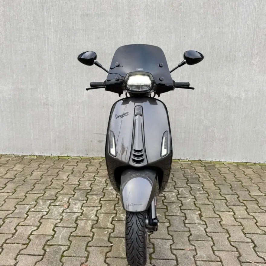 SOLD Vespa Sprint Agaat Grijs FKF-34-L