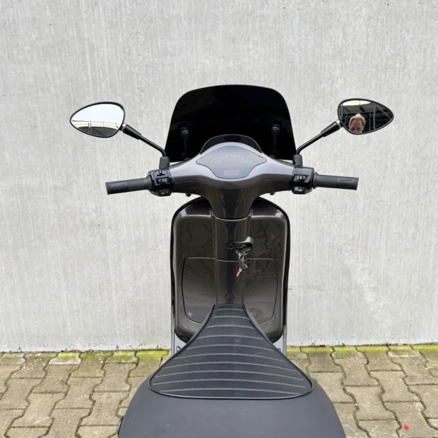 SOLD Vespa Sprint Agaat Grijs FKF-34-L