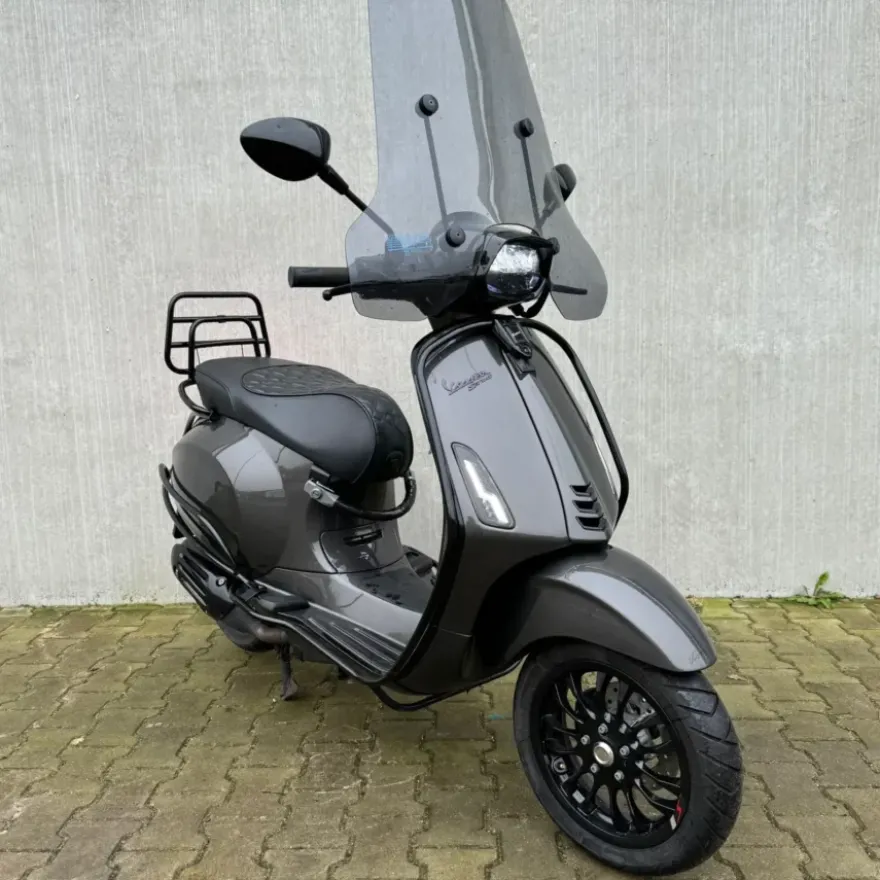 SOLD Vespa Sprint Custom Agaat Grijs FJB-08-P