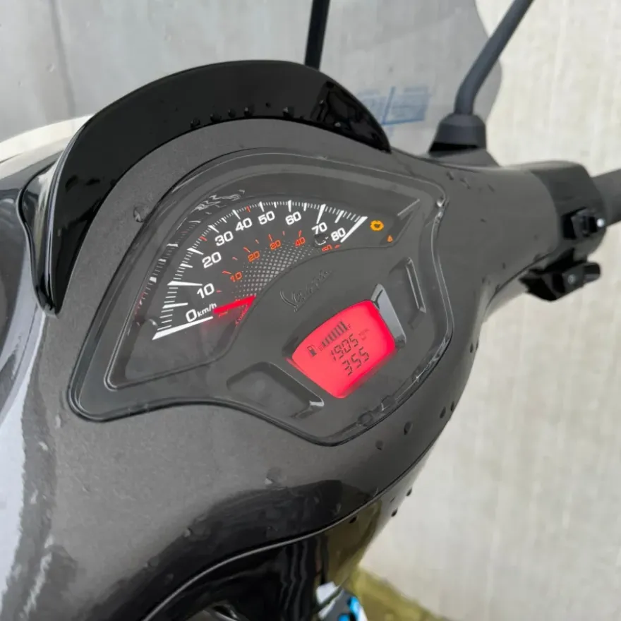 SOLD Vespa Sprint Custom Agaat Grijs FJB-08-P