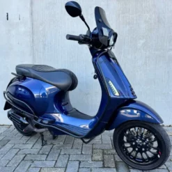 SOLD Vespa Sprint Custom Balmoral Blue FJG-11-T