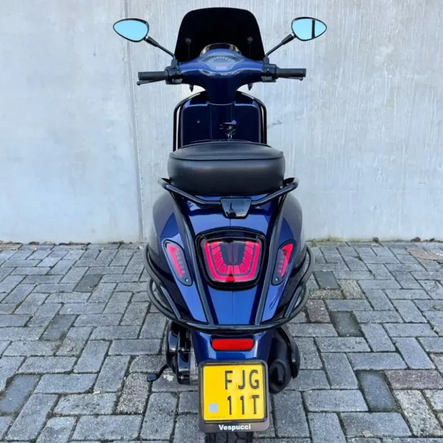 SOLD Vespa Sprint Custom Balmoral Blue FJG-11-T