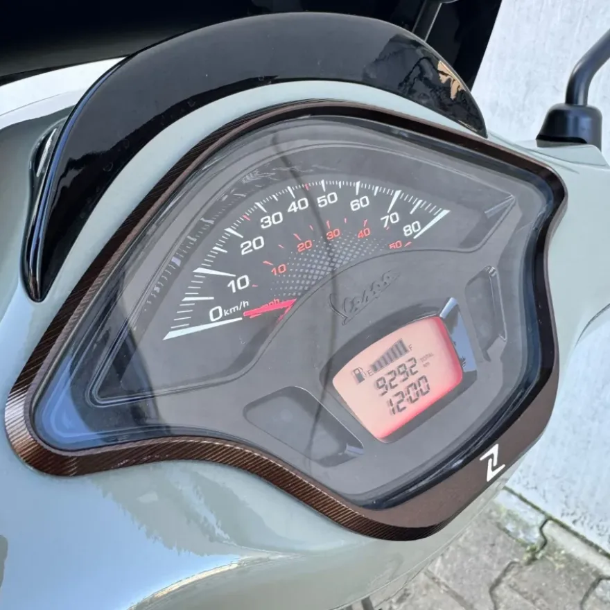 SOLD Vespa Sprint Custom Khaki Green FHZ-03-X