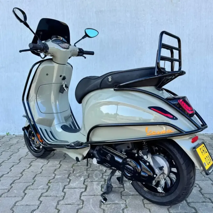 SOLD Vespa Sprint Custom Khaki Green FHZ-03-X