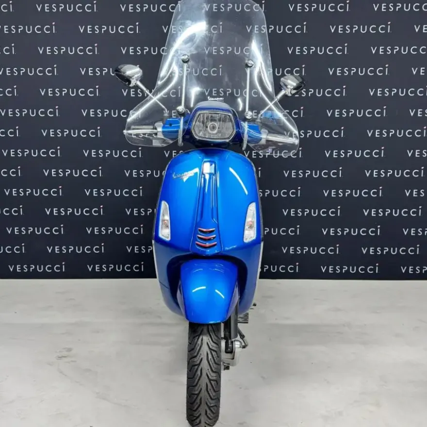 SOLD Vespa Sprint Glans Blauw F-364-ZG