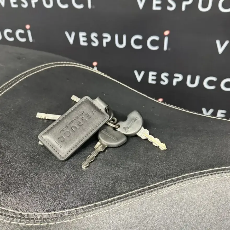 SOLD Vespa Sprint Glans Blauw F-364-ZG