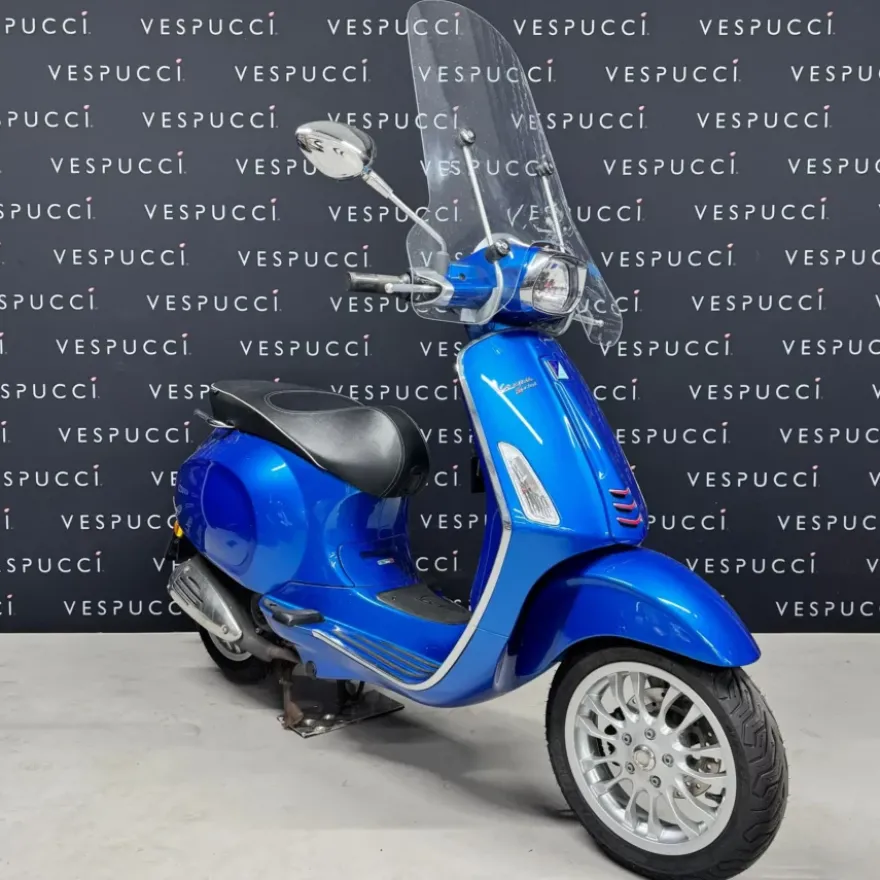 SOLD Vespa Sprint Glans Blauw F-364-ZG