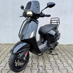 SOLD Vespa Sprint Glans Zwart DLH-72-V