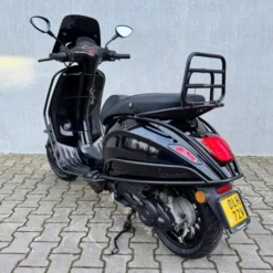 SOLD Vespa Sprint Glans Zwart DLH-72-V