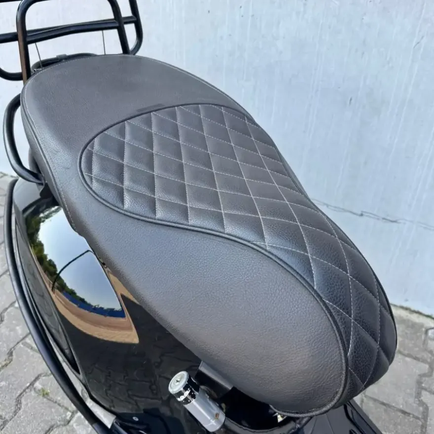 SOLD Vespa Sprint Glans Zwart FGX-51-F 3749