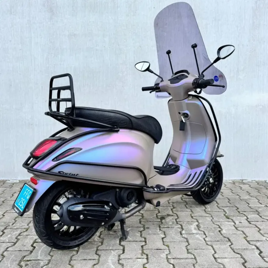 SOLD Vespa Sprint Rose Biege FFG-25-L