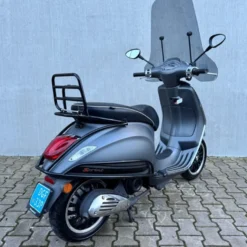 SOLD Vespa Sprint Sport Mat Grijs DGF-33-P