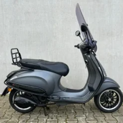 SOLD Vespa Sprint Sport Mat Grijs DJD-53-S