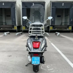 SOLD Vespa Sprint Sport Mat Grijs DLF-81-G