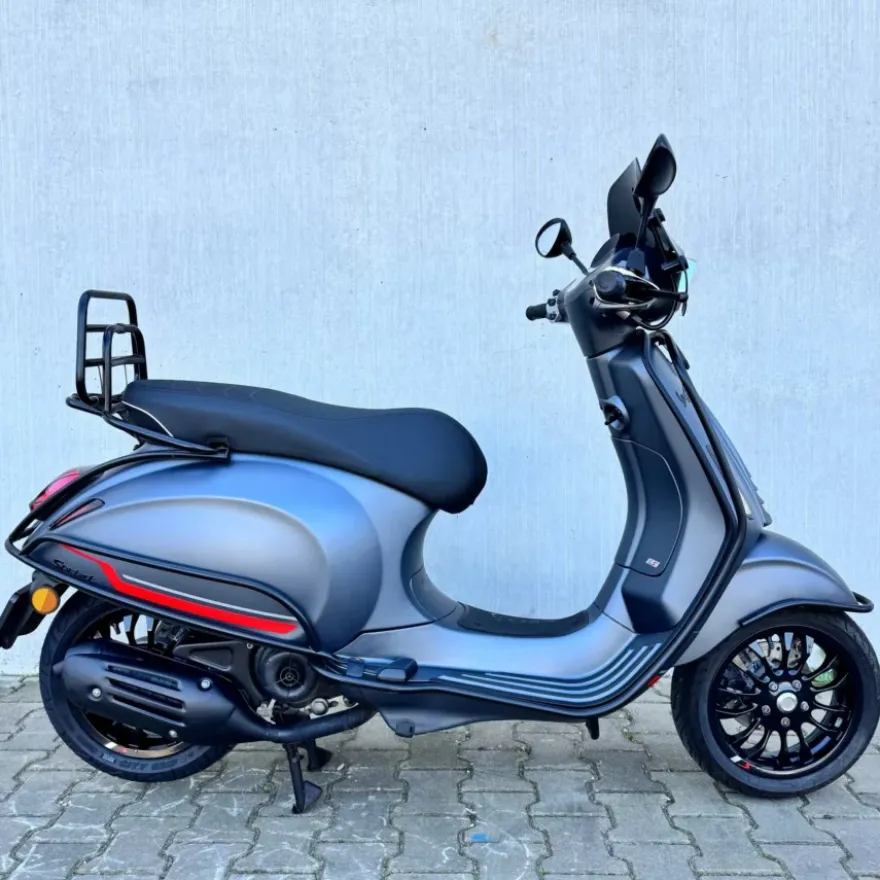 SOLD Vespa Sprint Sport Mat Grijs FFG-62-L
