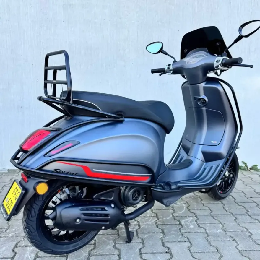 SOLD Vespa Sprint Sport Mat Grijs FFG-62-L