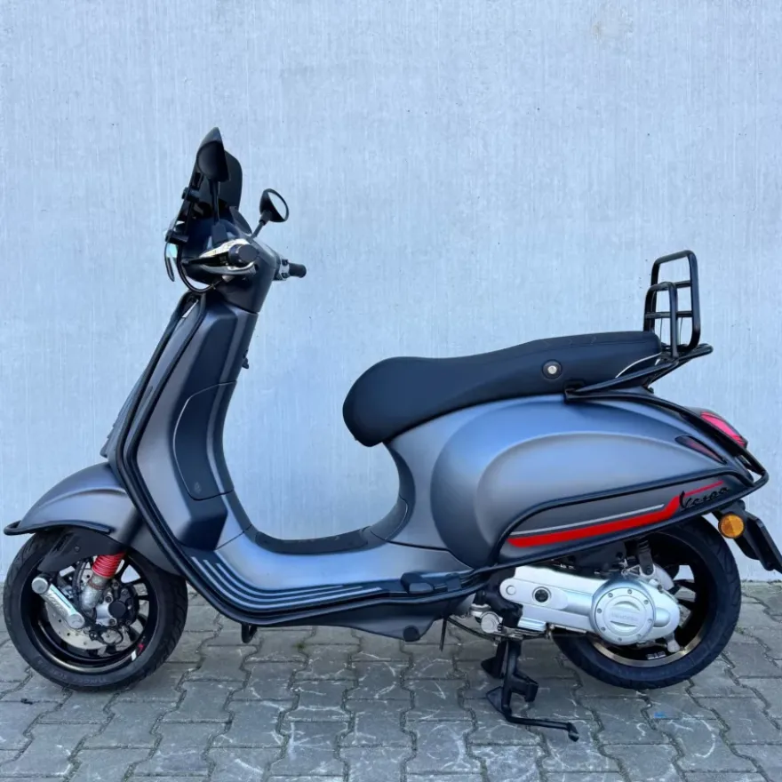 SOLD Vespa Sprint Sport Mat Grijs FFG-62-L