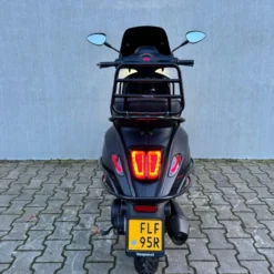 SOLD Vespa Sprint Sport Mat Zwart FLF-95-R