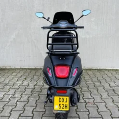 SOLD Vespa Sprint Sport Mat Zwart DXJ-52-H