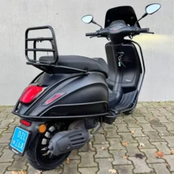 SOLD Vespa Sprint Sport Mat Zwart DZL-26-X