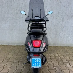 SOLD Vespa Sprint Sport Mat Zwart DSG-11-Z