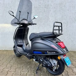 SOLD Vespa Sprint Sport Mat Zwart DSG-11-Z
