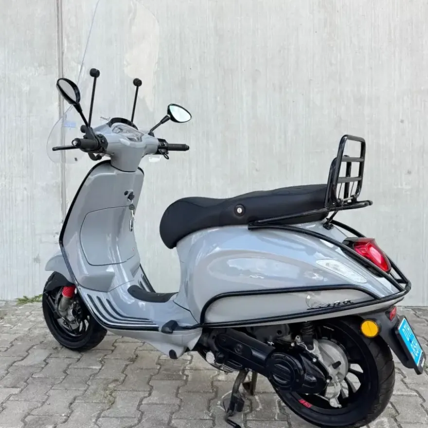 SOLD Vespa Sprint Sport Nardo Grey DTH-85-H