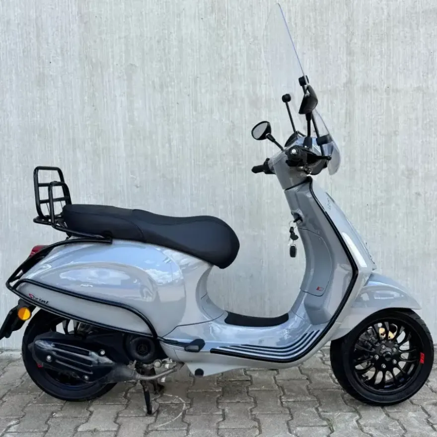 SOLD Vespa Sprint Sport Nardo Grey DTH-85-H