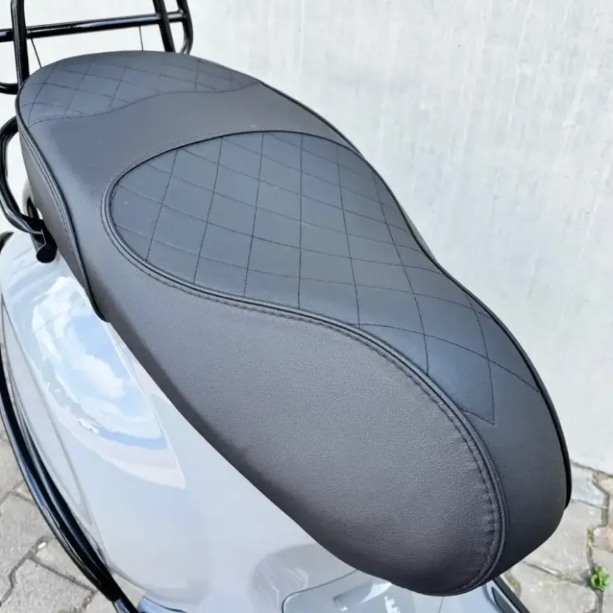 SOLD Vespa Sprint Sport Nardo Grey DTH-85-H