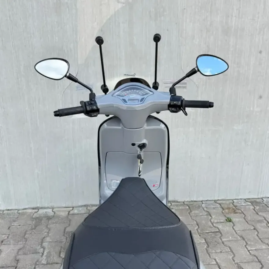 SOLD Vespa Sprint Sport Nardo Grey DTH-85-H